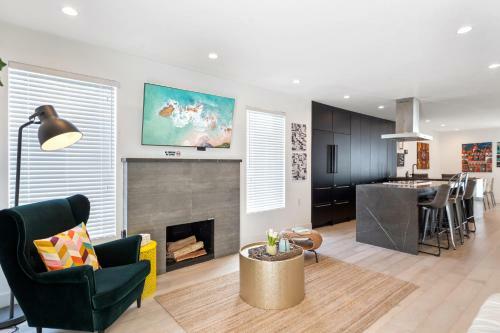 Luxury Modern 5br House @midtown W/guest House