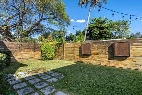 Luxury Modern 5br House @midtown W/guest House