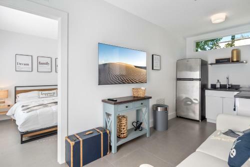 Luxury Modern 5br House @midtown W/guest House