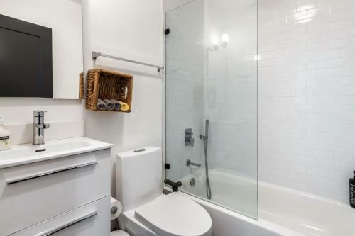 Luxury Modern 5br House @midtown W/guest House
