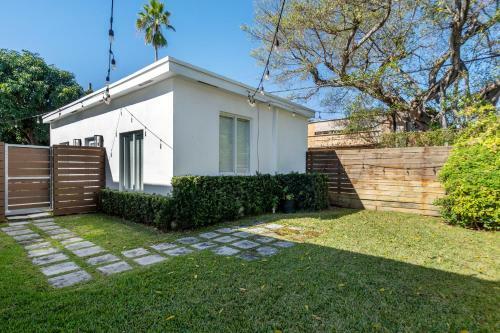 Luxury Modern 5br House @midtown W/guest House