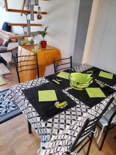 Maison D'une Chambre Avec Jardin Clos Et Wifi A Brevonnes