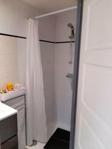 Maison D'une Chambre Avec Jardin Clos Et Wifi A Brevonnes