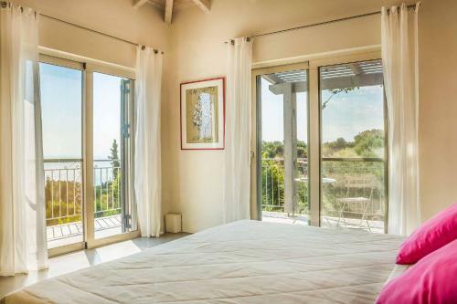 Kaminia Beach Villa