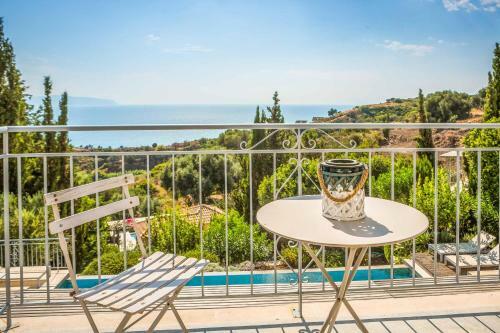 Kaminia Beach Villa