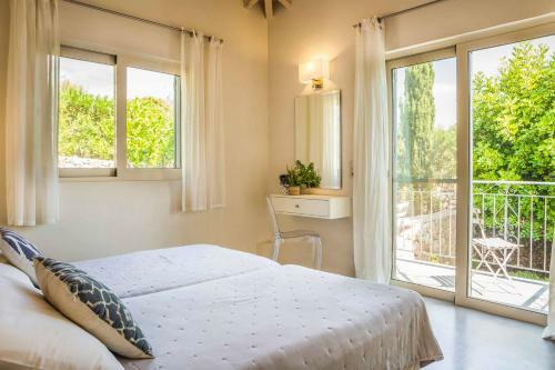 Kaminia Beach Villa