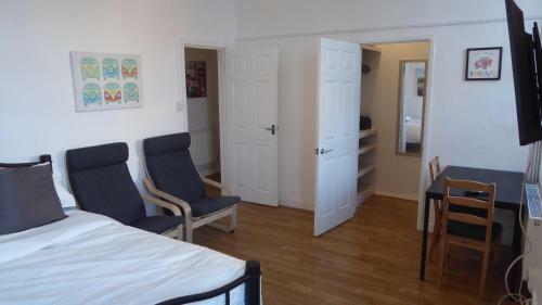 22 - Georgian Studio Apartment