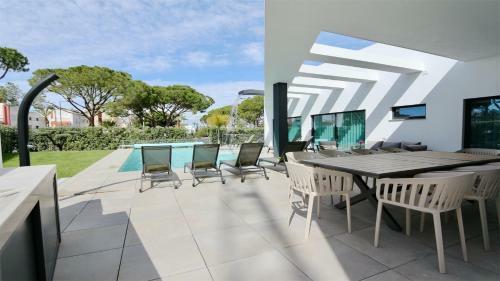 Villa Waterfall - Luxury Villa 10min From The Center