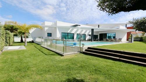 Villa Waterfall - Luxury Villa 10min From The Center