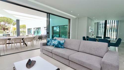 Villa Waterfall - Luxury Villa 10min From The Center