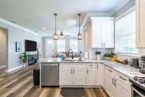 Beautiful Tampa Home Centrally Located!