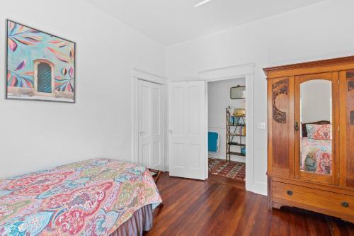 George's Place