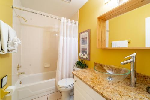 2819 3-bed Orlando Pool Home W/water View-games Rm