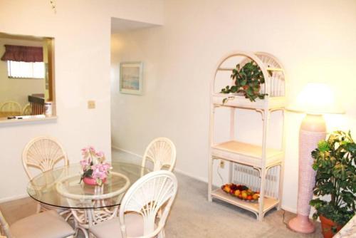 Clubview Holiday Condo