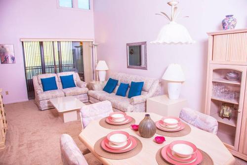 Country Club Condominium