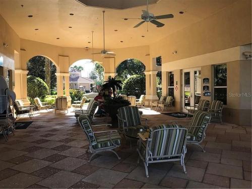 This Amazing 6 Bedroom Property With A Lake View Villa
