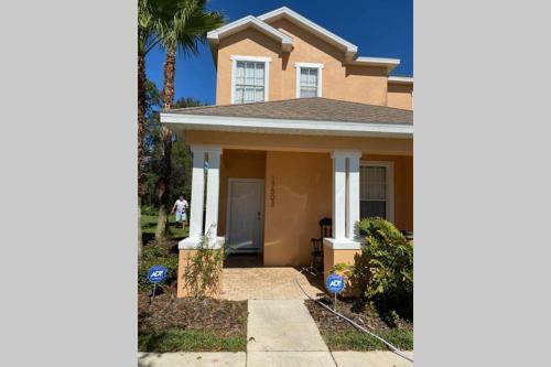 Cozy Comfortable Star-wars Family House W Private Heated Pool