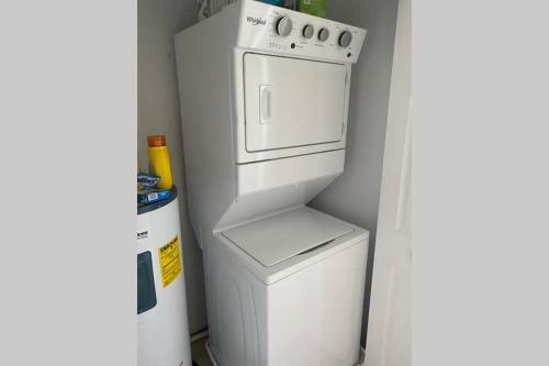 Cozy Comfortable Star-wars Family House W Private Heated Pool