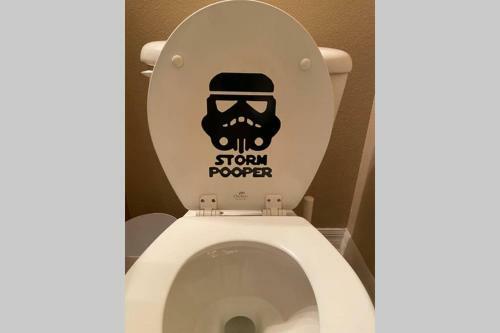 Cozy Comfortable Star-wars Family House W Private Heated Pool