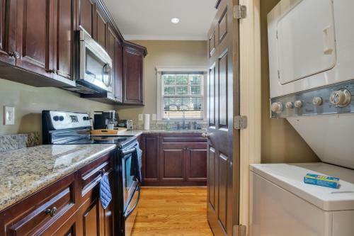 Apartamento Cozy Midtown Apt Near Local Entertainment