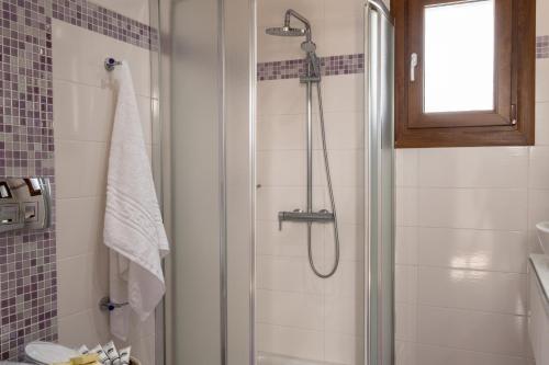 Hostal Paradise Casa Fira