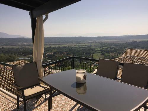 Meadows Views Traditional Stone Villa - Giannades
