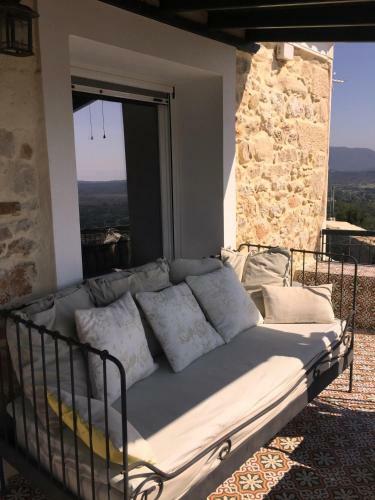 Meadows Views Traditional Stone Villa - Giannades
