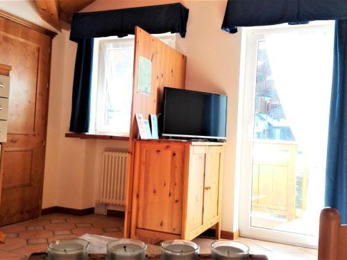 Pleasant Apartment In Val Di Sole With Balcony