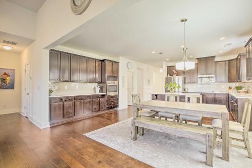 Peaceful Lawrenceville Home About 2 Mi To I-85!
