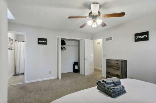 ?yard+bbq ? Garden Tub ? Fireplace ? A/c ? Games ?