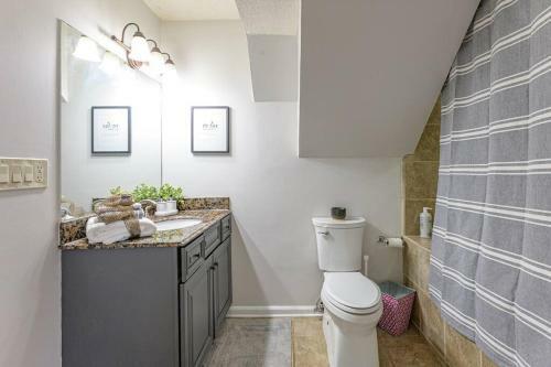 ?yard+bbq ? Garden Tub ? Fireplace ? A/c ? Games ?