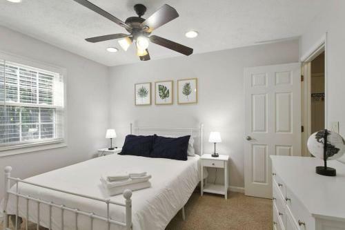 ?yard+bbq ? Garden Tub ? Fireplace ? A/c ? Games ?