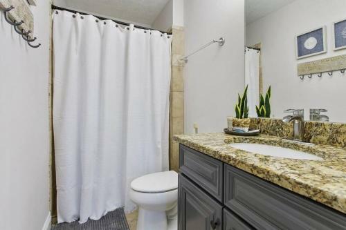 ?yard+bbq ? Garden Tub ? Fireplace ? A/c ? Games ?