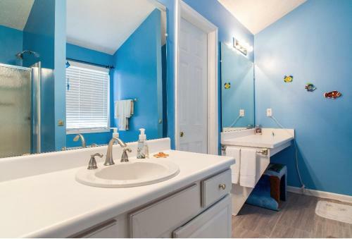 Chateau Allegra-sleep 8-clean, Spacious, & Stylish