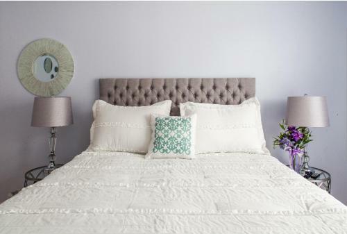 Chateau Allegra-sleep 8-clean, Spacious, & Stylish