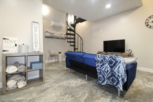 Modern Tiny House Experience