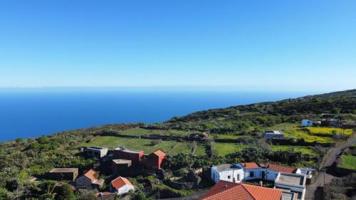 Studio Apartment, Freewifi, Great View From Terrace