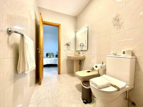 Two Bedroom Apartment, Freewifi Balcony, Great View In Frontera