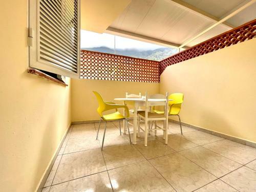 Two Bedroom Apartment, Freewifi Balcony, Great View In Frontera
