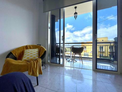 Two Bedroom Apartment, Freewifi Balcony, Great View In Frontera