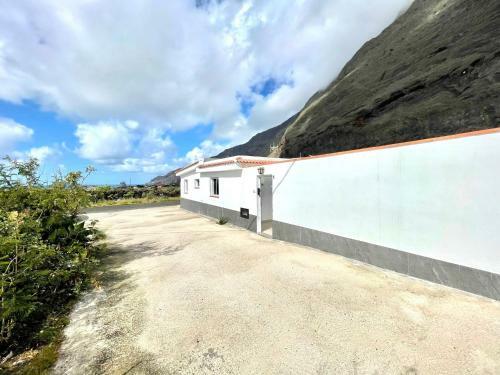 Two-bedroom House 5, Freewifi, Ac, Bbq, Mountain View