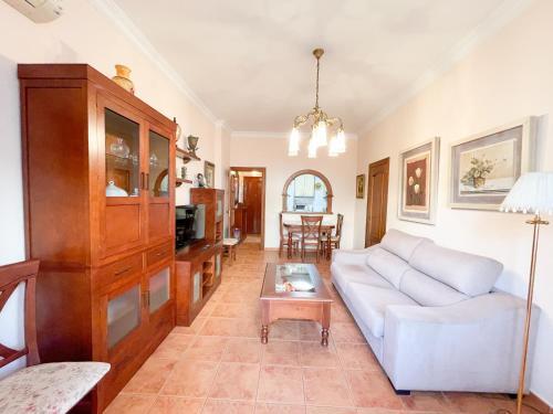 Spacious & Beautiful 3 Br Apartment At Las Brisas