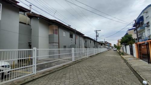 Apartamento Ubatuba - Praia Grande - 200m Da Praia