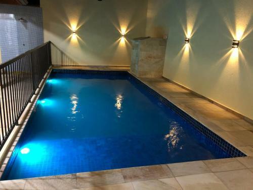 Casa Ampla E Arejada, Com Piscina E Churrasqueira