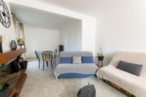 Hostal Les Chambres - Dormir Comme � La Maison -