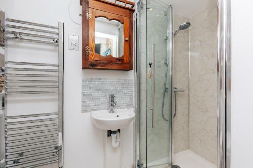 Wood House - Pet Friendly
