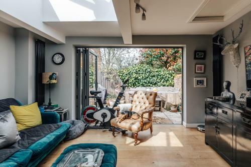 Wood House - Pet Friendly