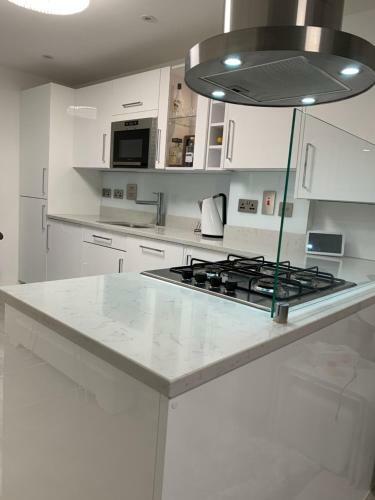 A Byk Luxury Room With Private Shower And Toilet