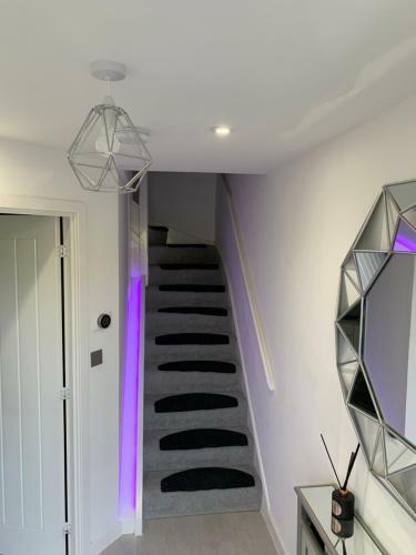 A Byk Luxury Room With Private Shower And Toilet