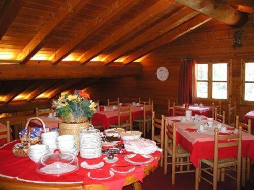Notre Maison Hotels-chalets De Tradition